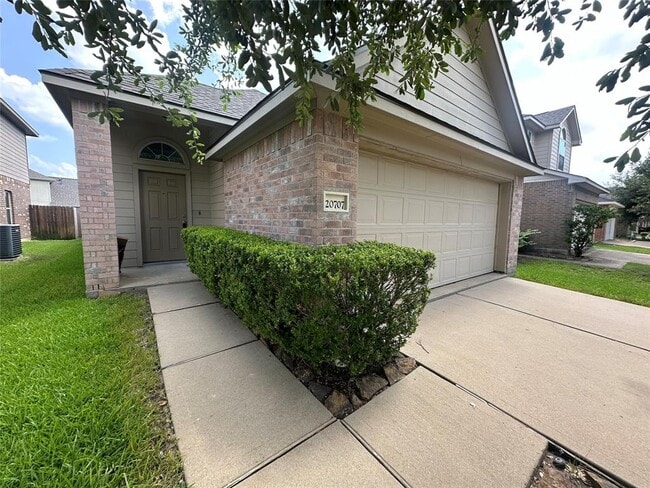 Primary Photo - 20707 Indigo River Ln