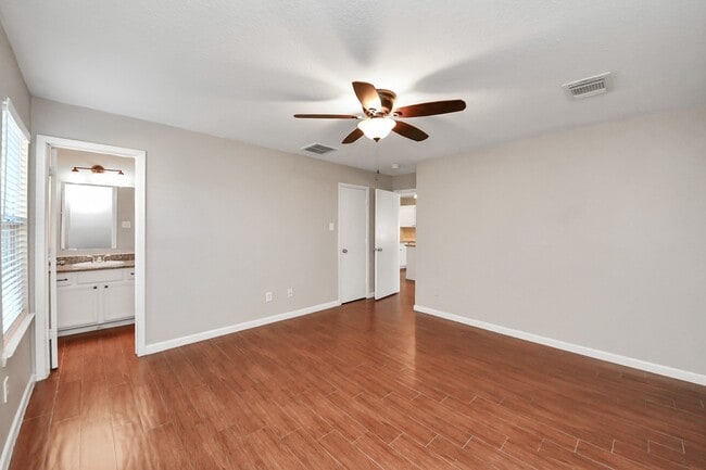 Building Photo - 20641 Patriot Park Ln
