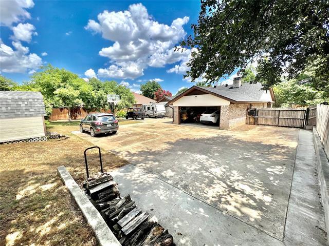 Building Photo - 7812 Woodharbor Dr