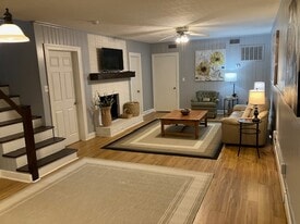 Building Photo - 139 Pearson Dr