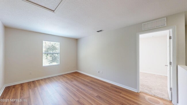 Building Photo - 5000 Magnolia Valley Dr