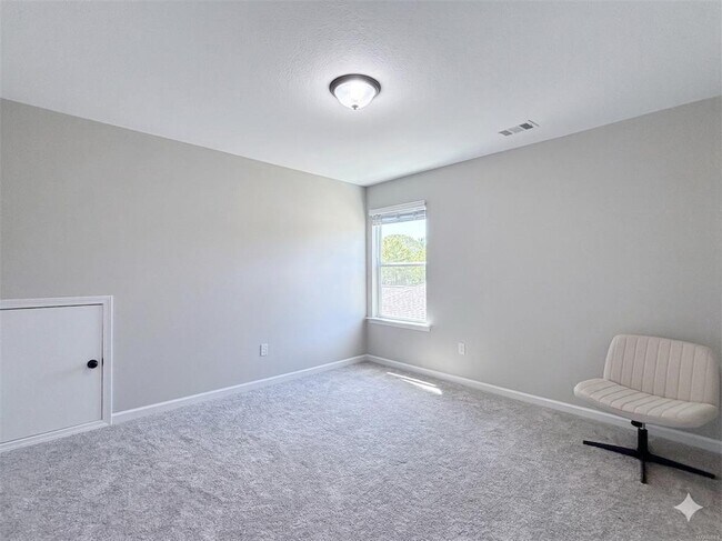 Building Photo - 154 Westover St