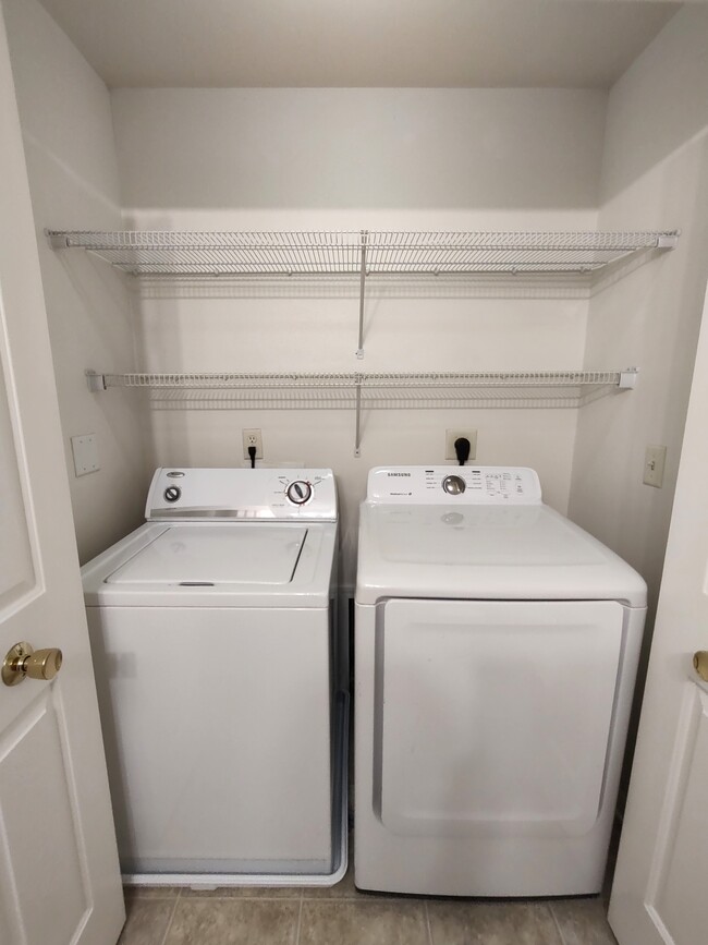 Laundry - 1507 24th Ave