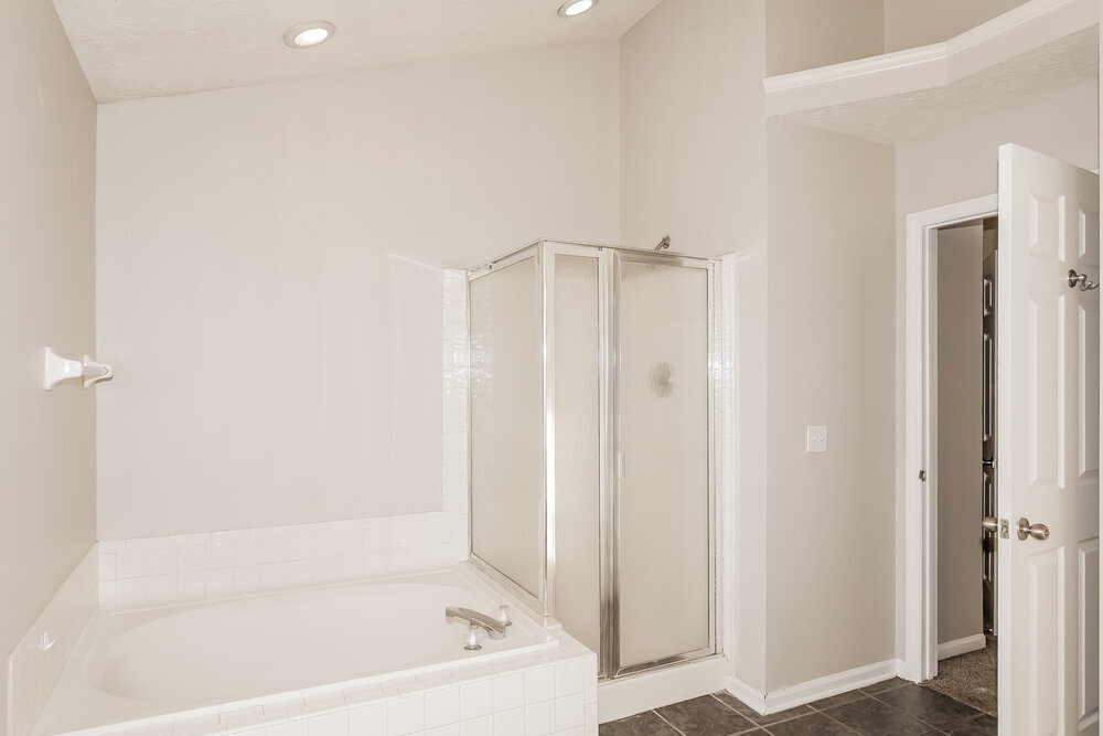 Building Photo - 401 Creekstone Dr