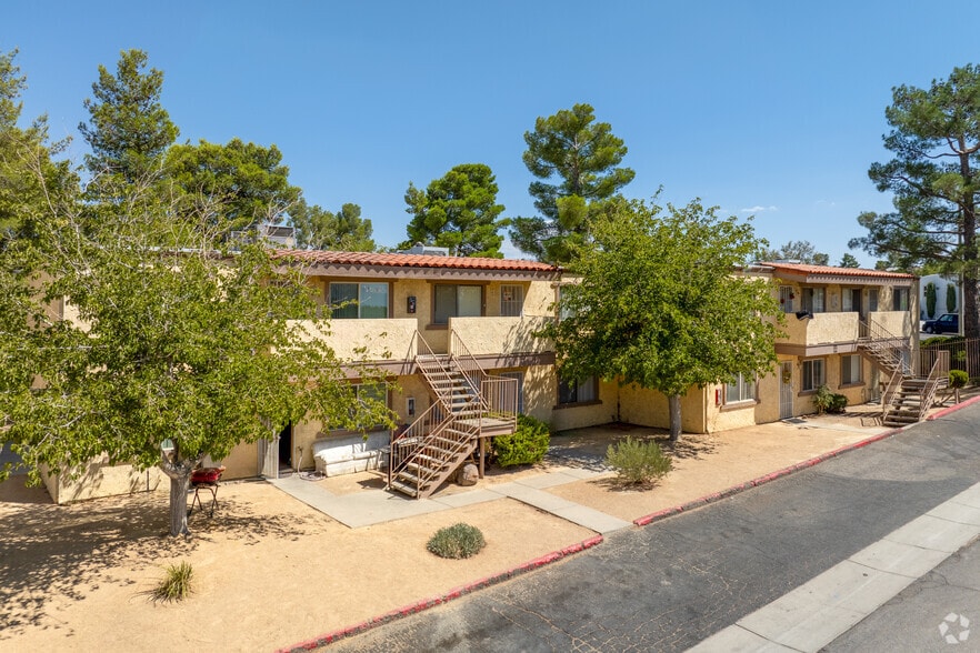 Primary Photo - Park View Apartments