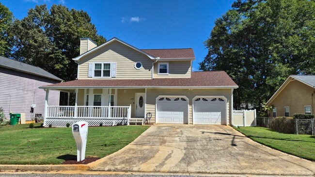 Building Photo - 490 Julius Dr