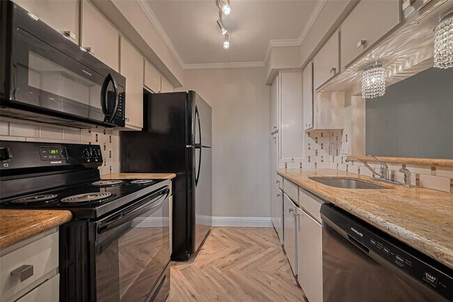Building Photo - 4633 Wild Indigo St