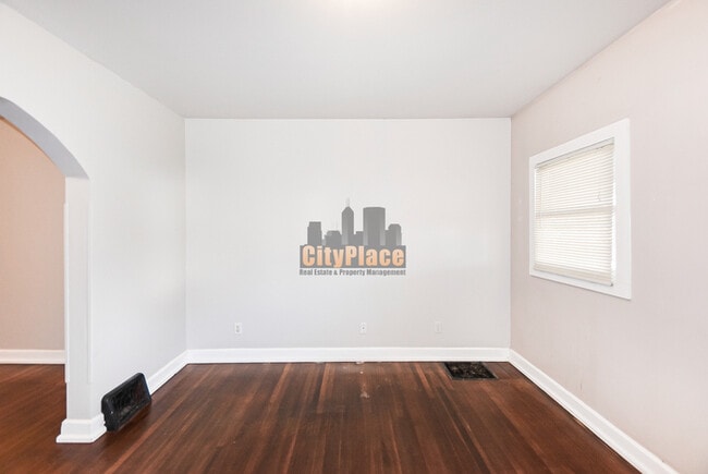 Building Photo - 519 Wallace Ave