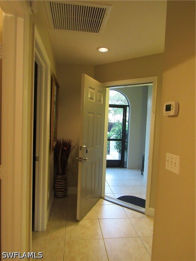 Building Photo - 3323 Olympic Dr