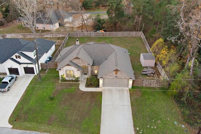 Building Photo - Coming Soon! Stunning 3 Bedroom 2 Bath Rental Near Lake Palestine! Bullard ISD!