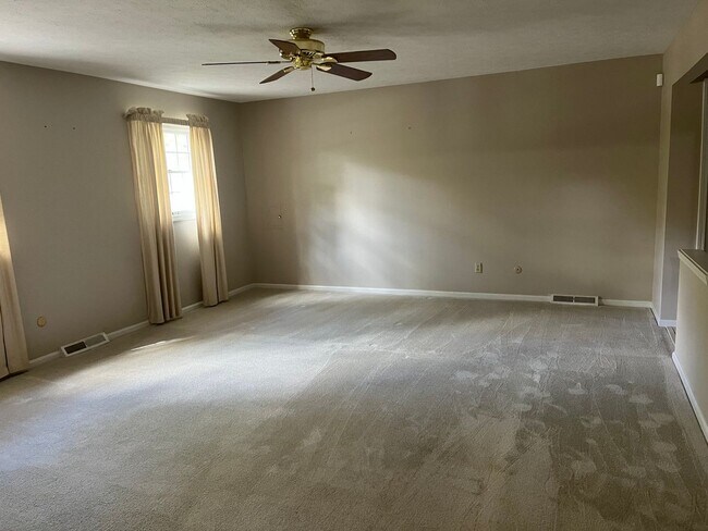 Building Photo - 2259 Augusta Ct