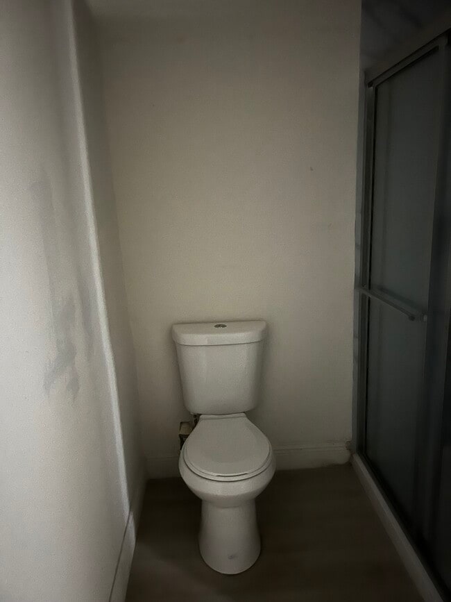 Building Photo - 224 W Cypress St