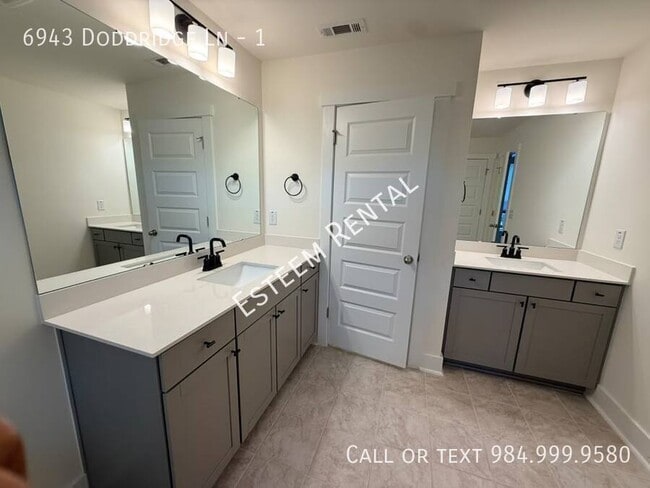 Building Photo - 6943 Doddridge Ln