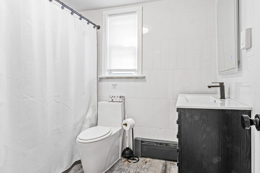 Building Photo - 3 Coleman St