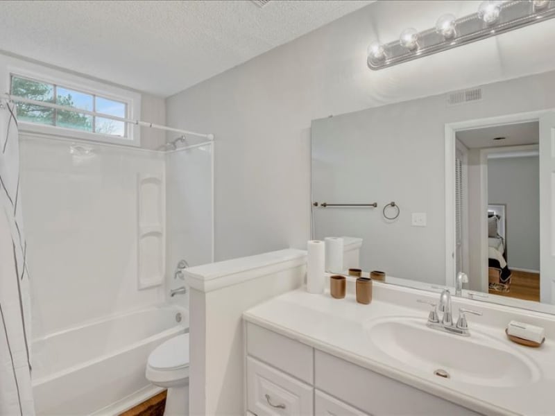 Building Photo - 3804 Chimney Ridge Pl