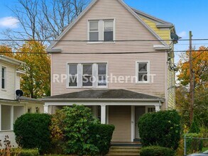 Building Photo - Court 48-2