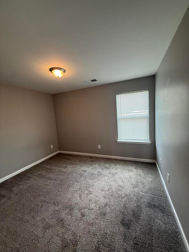Building Photo - 2716 Hailey Rose Way