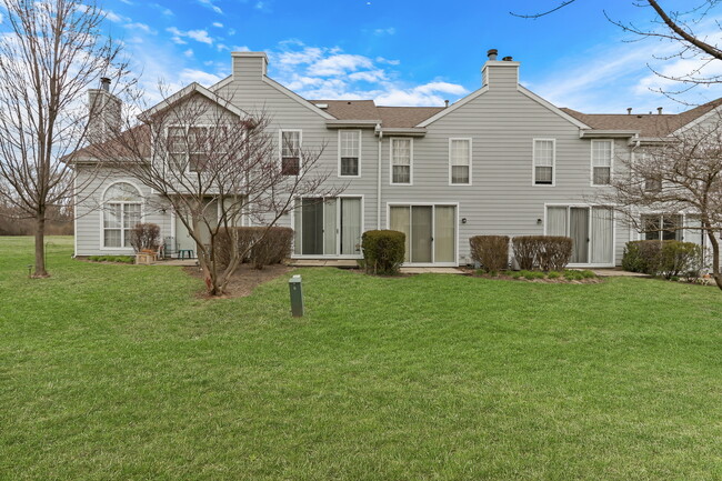 Building Photo - 1625 Woodcrest Cir