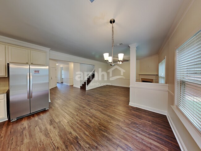 Building Photo - 514 Crestmont Ln