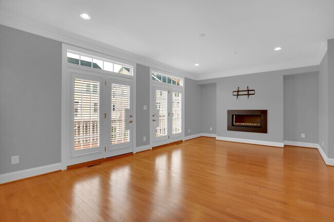 Building Photo - 8638 Westford Rd