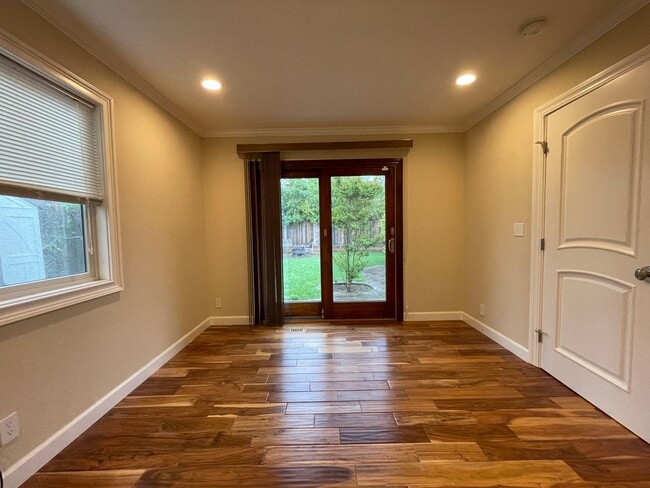 Building Photo - SUNNYVALE - Sunnyvale Updated 4-Bed, 2-Bat...