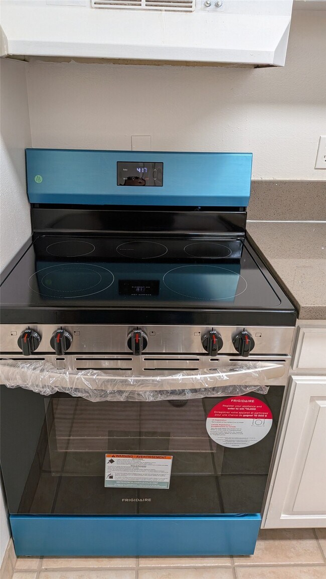 Building Photo - 3131 Southwest Fwy