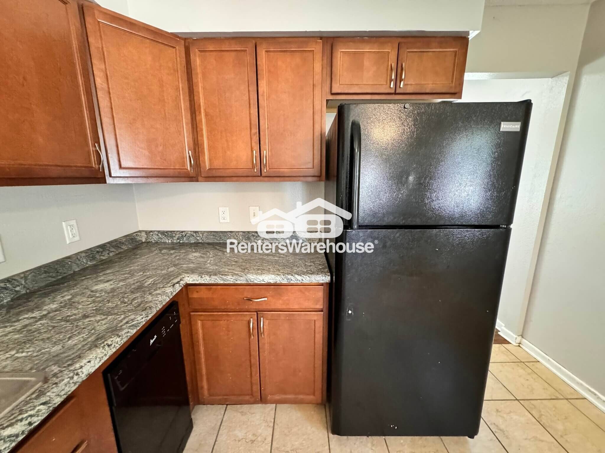 Building Photo - 1328 Carrie Ave