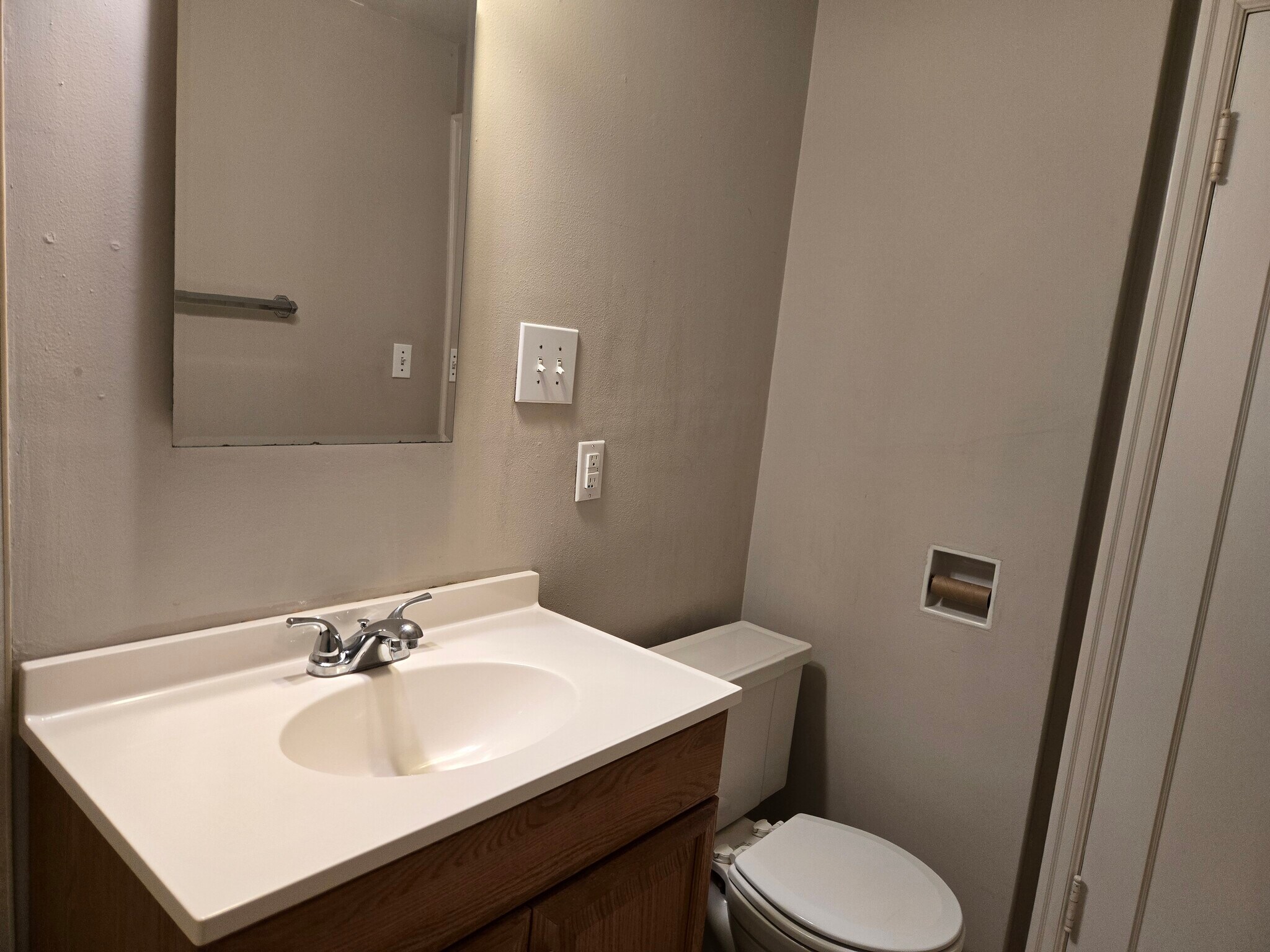 Bathroom - 1726 Hoyt Ave