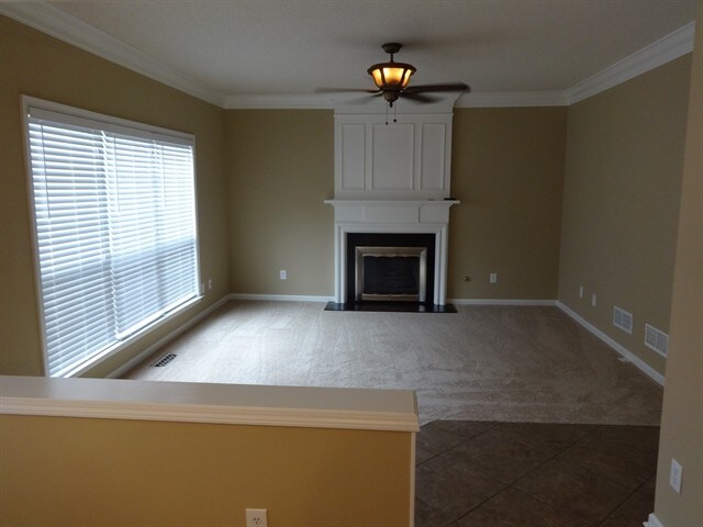 Building Photo - 3805 Deauville Way