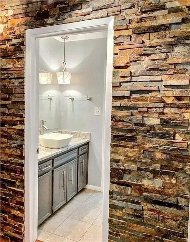 Building Photo - 12903 Powderhorn St