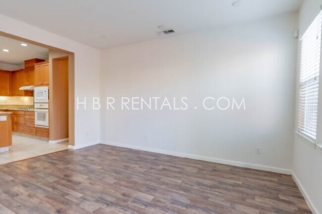 Building Photo - Charming 3-Bed, 3-Bath with 2,037 Sq Ft of Comfort in Mountain House!