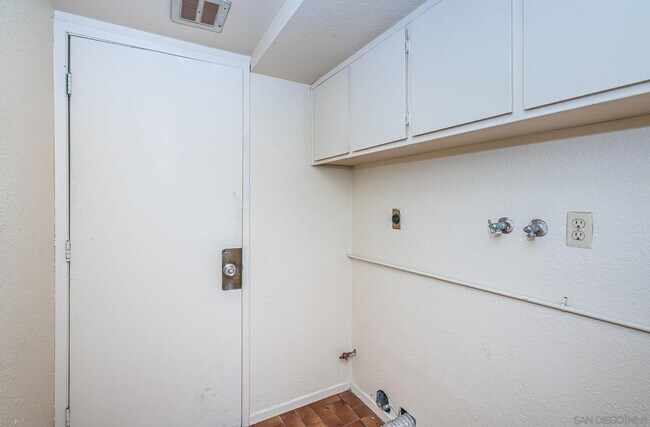 Building Photo - 8840 Cassioepia Way
