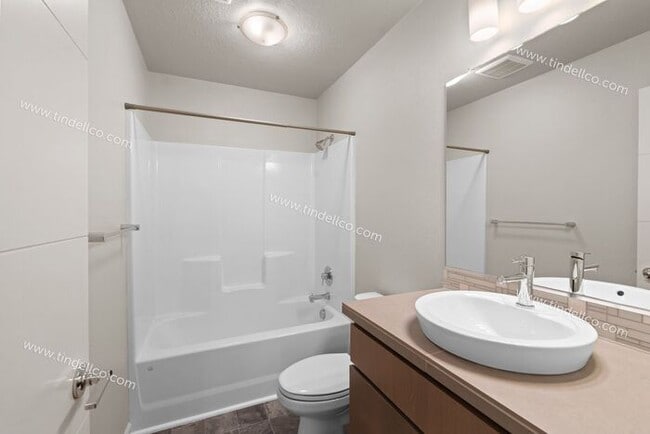 Building Photo - Modern 3-Bedroom Home with Spacious Bonus Room in Desirable Happy Valley!