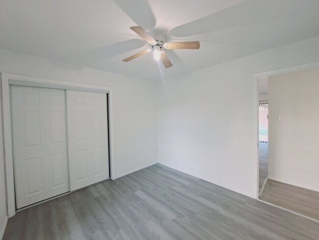 Building Photo - Amazing 3/2 with Garage Conversion Ready F...