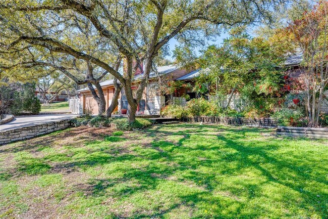 Building Photo - 6936 Chinook Dr