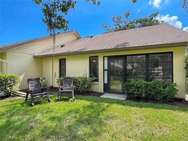 Building Photo - 2573 Oakleaf Ln