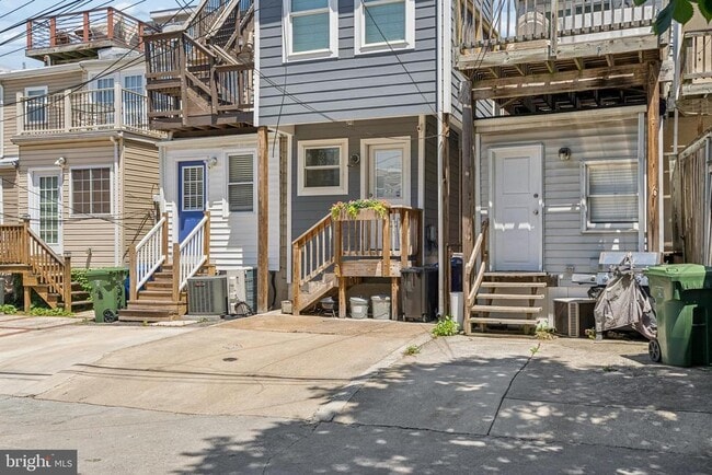Building Photo - 1228 Patapsco St