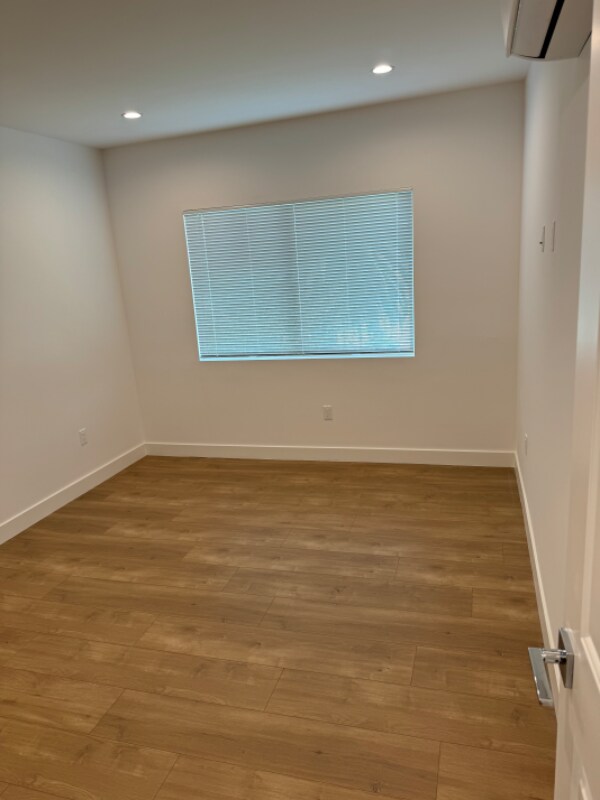 Building Photo - 3090 Weldon Ave