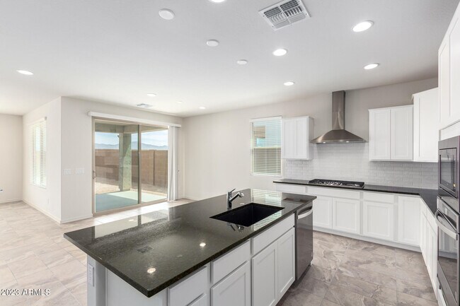 Building Photo - 8529 S 67th Dr