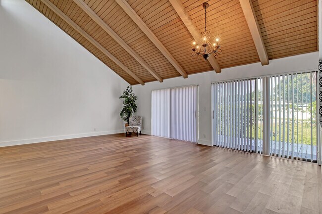 Building Photo - 241 NW 15th St