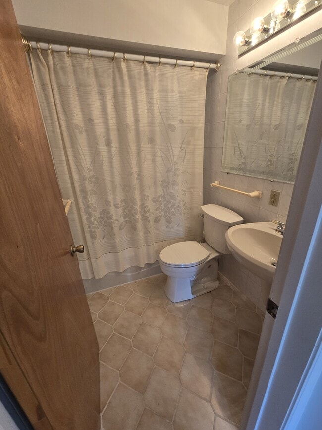 Bathroom #1 - 30 Fairfield Ave