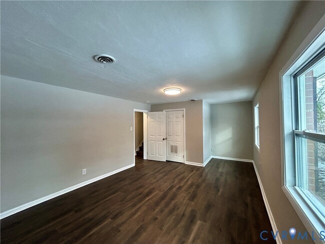 Building Photo - 2000 Milbank Rd