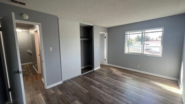 Building Photo - 2125 Banyan Way