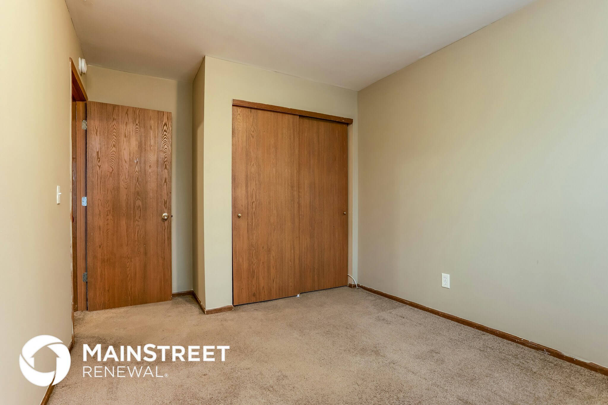 Building Photo - 2 Aspen Pointe Dr