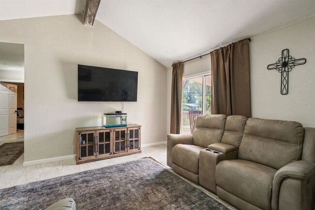 Building Photo - 131 Northill Dr