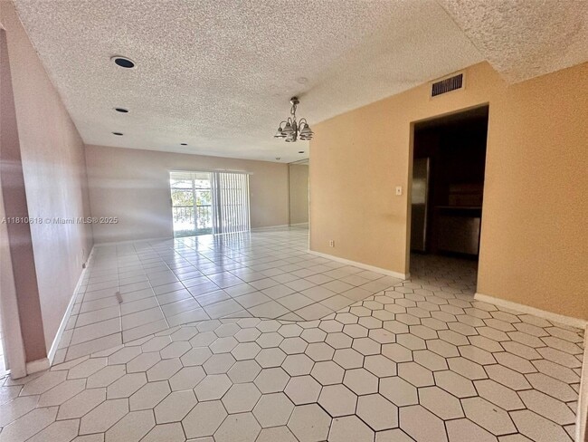 Building Photo - 3360 Spanish Moss Terrace
