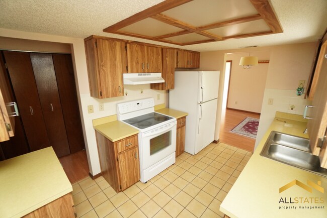 Building Photo - 8954 SW 101st Pl