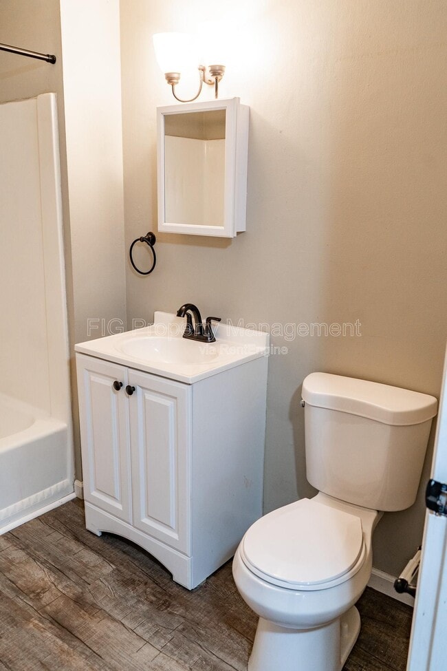 Building Photo - 129 Hillcrest Dr