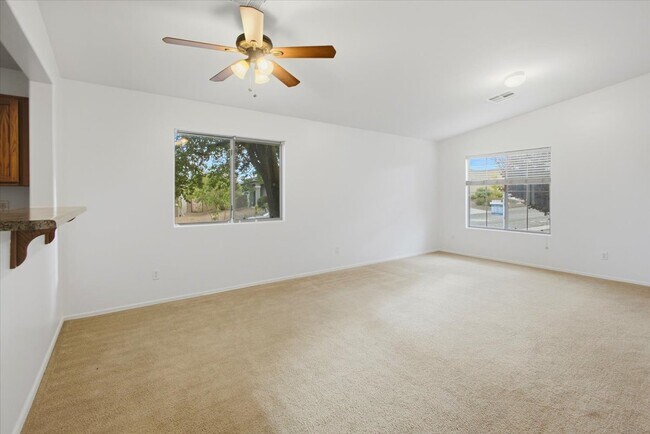 Building Photo - 605 Harding Rd