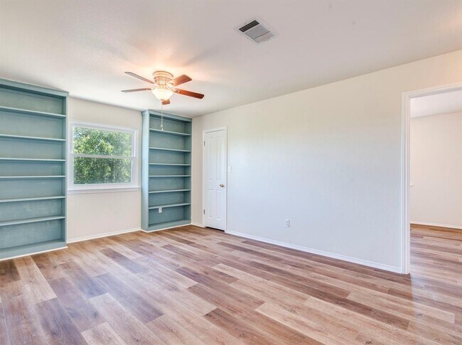 Building Photo - 13021 Withers Way